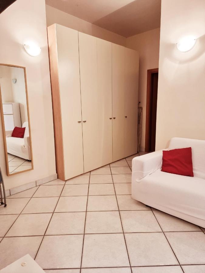Reale Apartments Террачина Экстерьер фото